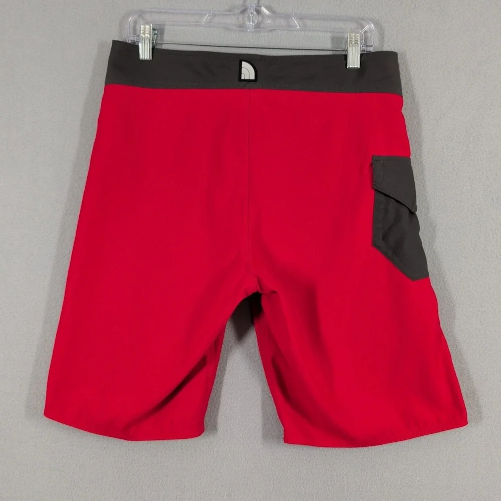 The North Face Swim Trunks Men's 30‎ Red Surf Boardshorts Swimwear